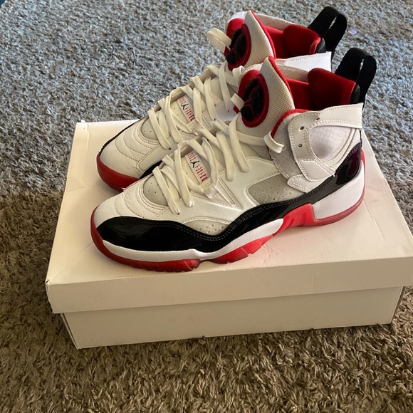 Jordan Two Trey - Picture 1 of 8